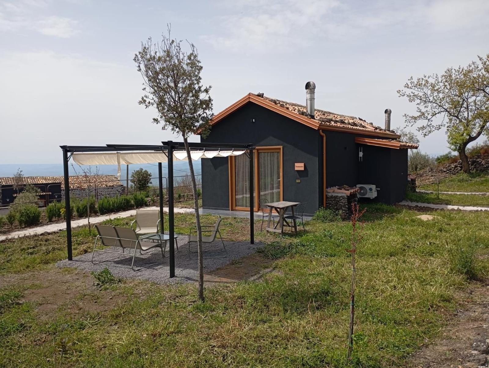 Podere Dell'Etna Segreta - Essential Nature Hotel & Glamping Б'янкавілла Екстер'єр фото